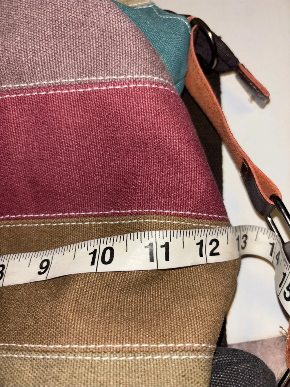MULTICOLORED STRIPED CANVAS ADJUSTABLE BACKPACK WITH SILVER HANDLES PRELOVED